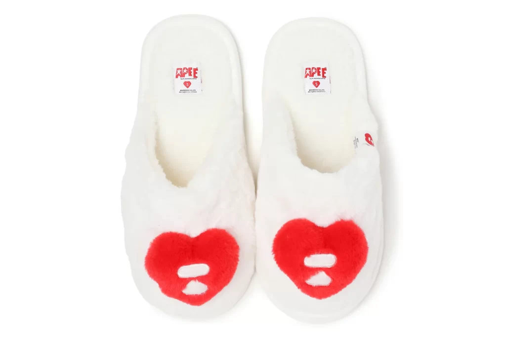 BAPE Apee Heart Furry Slipper White